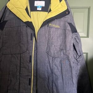 Columbia Men's Performance Jacket in Gray and Yellow